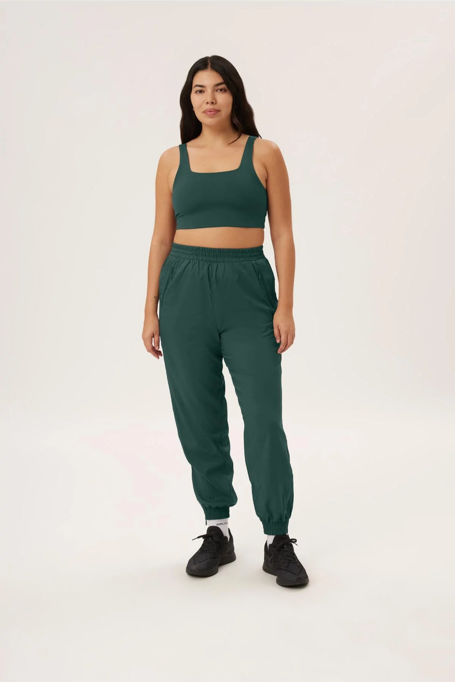 https://www.andmotherstore.com/cdn/shop/products/Summit_Track_Pant_Moss_6011-GG_0001_900x.webp?v=1662478125